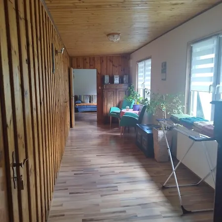 An Der Klosterruine Mit Kostenfreien Parkplatz Und Wlan * Paulinzella